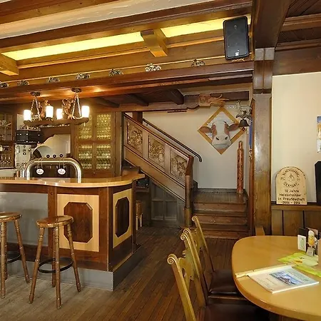 Beim Holzschnitzer 招待所 Dreis-Brück