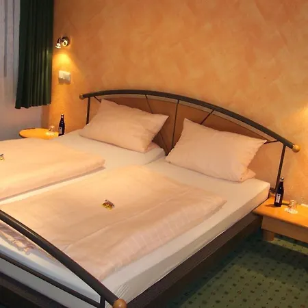 Beim Holzschnitzer Gasthuis 3*