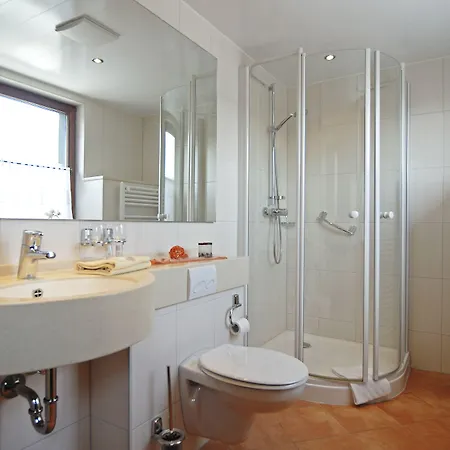 Beim Holzschnitzer 招待所 Dreis-Brück