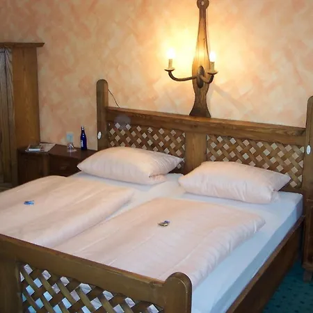 Beim Holzschnitzer Gasthuis Dreis-Brück