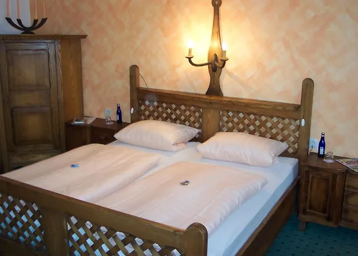 Beim Holzschnitzer Πανσιόν Dreis-Brück